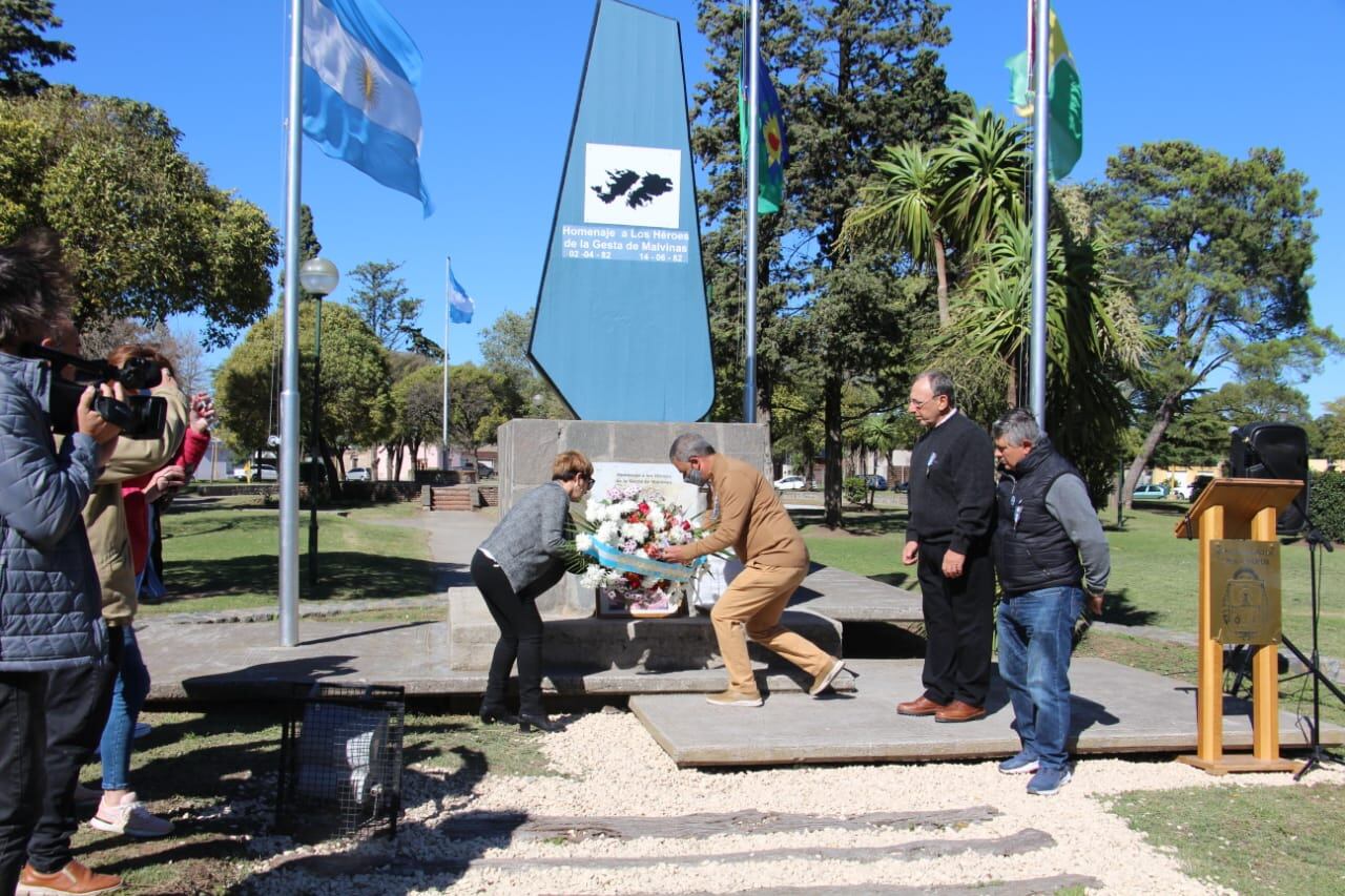 Acto Oficial por el 40º aniversario de la guerra de Malvinas, Tres Arroyos