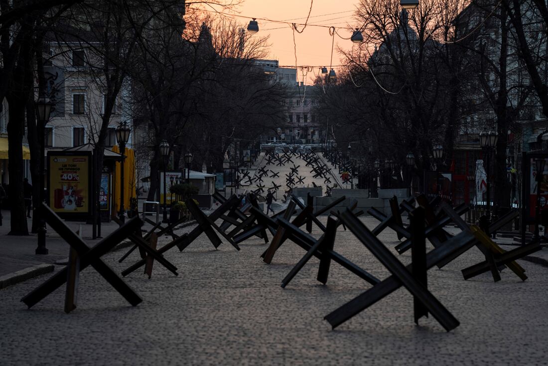 Las cruentas imágenes de la guerra en Ucrania a 100 días de la ocupación rusa. Foto: AP