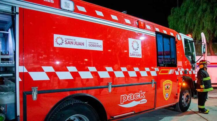 Heroico rescate a una pareja de San Juan de un terrible incendio