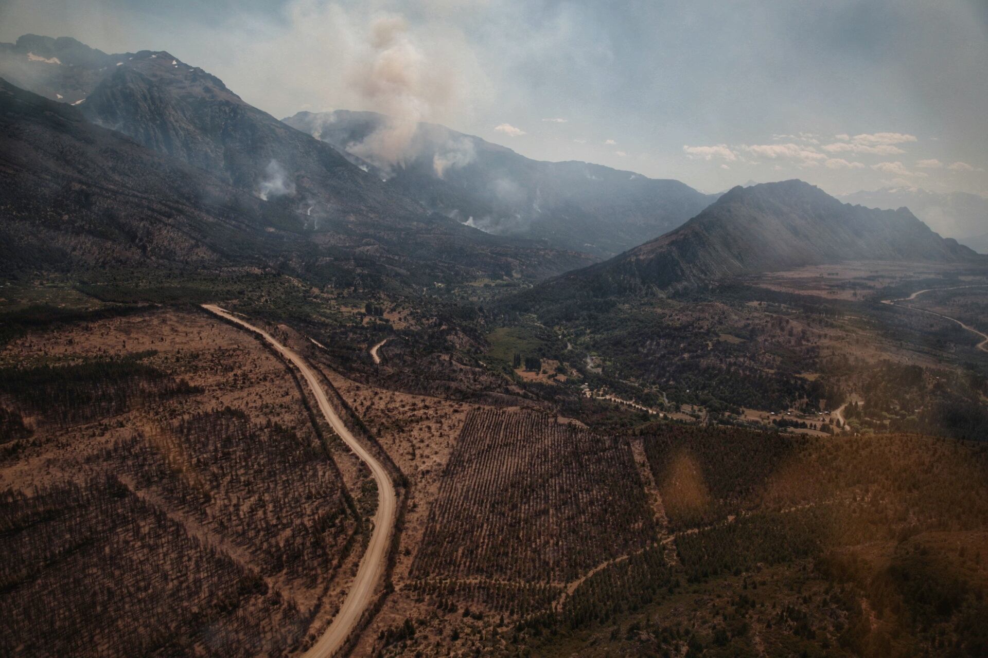 El incendio no logra ser controlado