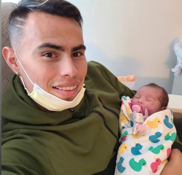 Con la "Chinita". Lucas Zelarayán le puso Antonella Celeste a su segunda hija.