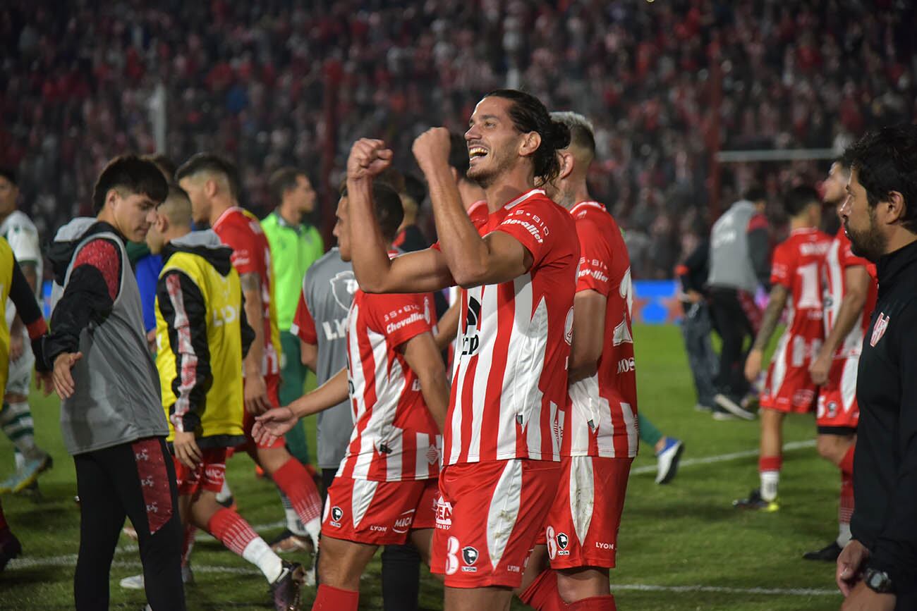 Fútbol Instituto empató 1 a 1 con Banfield en Alta Córdoba ( Ramiro Pereyra / La Voz) 