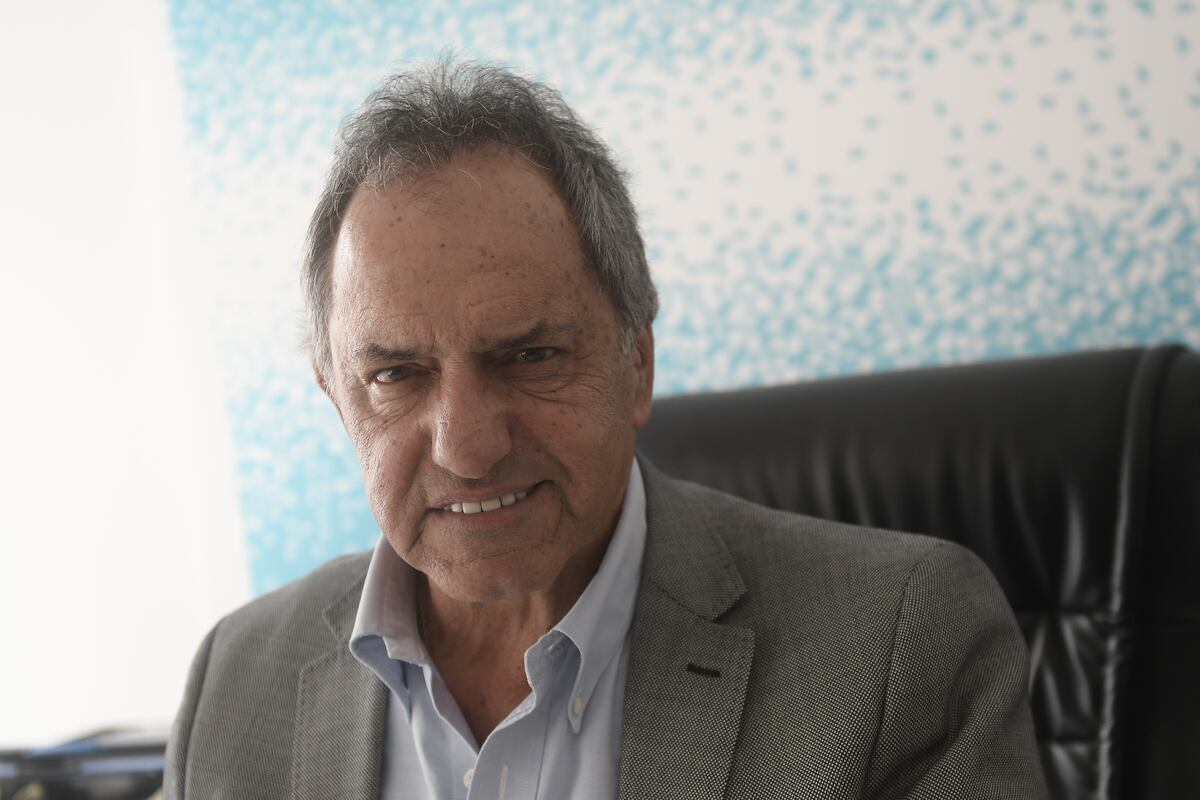 Daniel Scioli en exclusiva con Vía País: el contexto político y económico y qué busca con las PASO