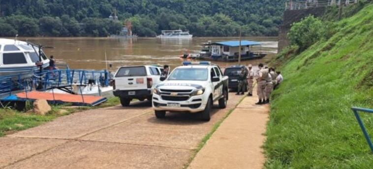 Hallan el cadáver de un hombre en el río Iguazú.