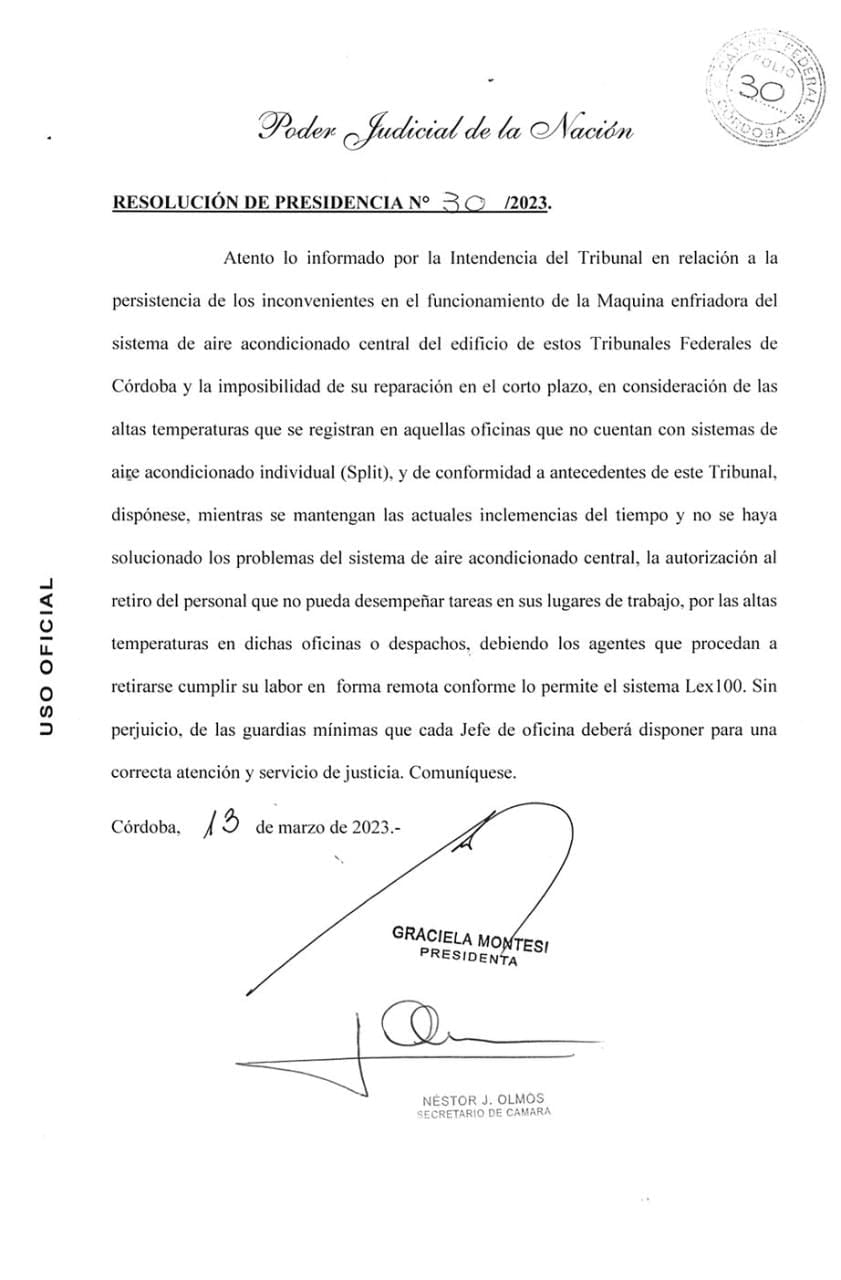 Los trabajadores podrán trabajar desde su casa, por el intenso calor y la rotura del sistema de aire acondicionado.