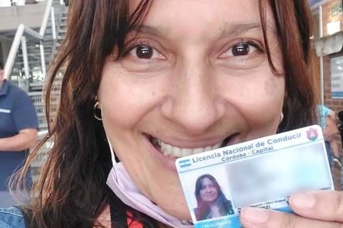 La mujer logró superar su miedo al volante y contó la historia en facebook.