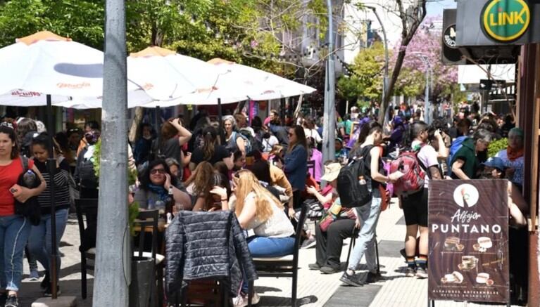 Centro de San Luis durante el Encuentro Nacional de Mujeres y Disidencias.