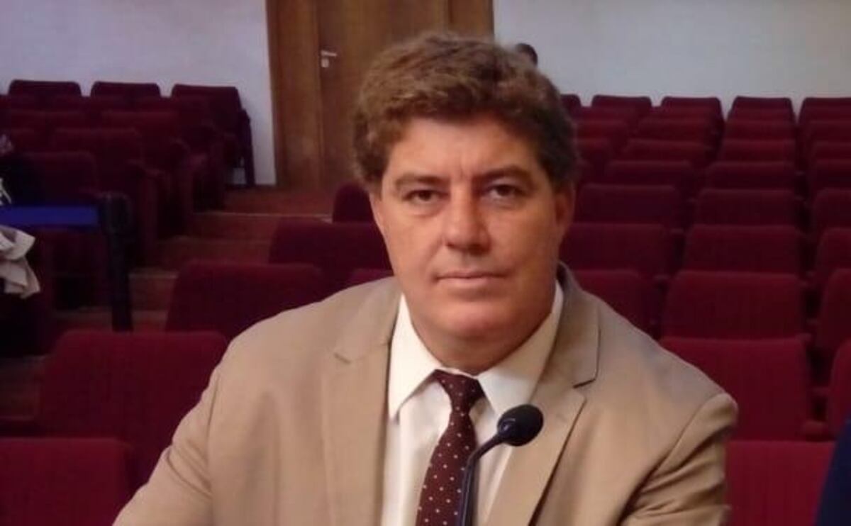 Dictan prisión domiciliaria para fiscal imputado por vínculos con narcos