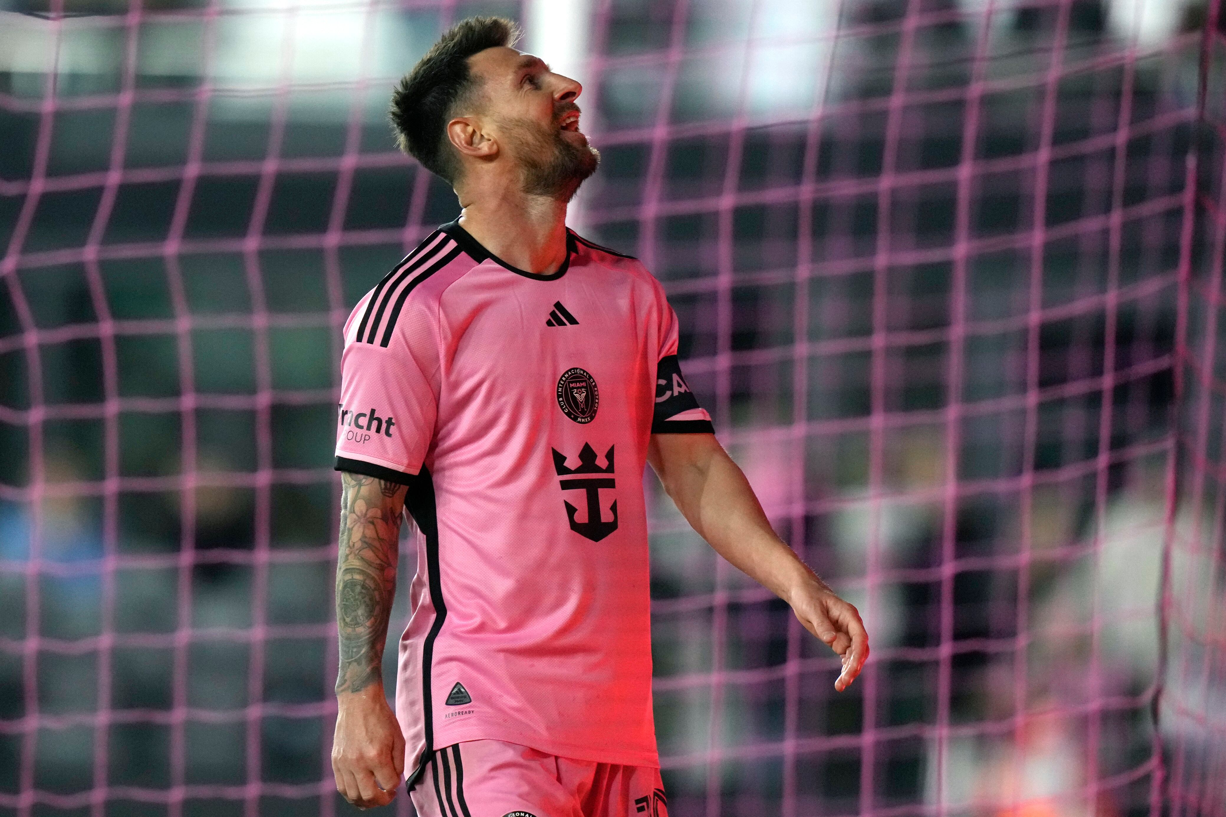 El argentino Lionel Messi, del Inter MIami, sonríe durante el partido ante el Real Salt Lake, el miércoles 21 de febrero de 2024 (AP Foto/Lynne Sladky)