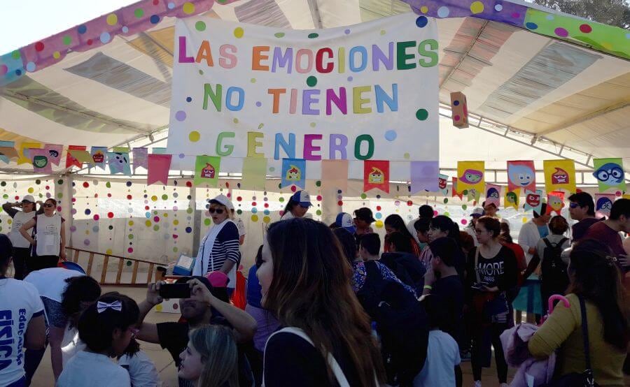 Participamos en actividades vinculadas directamente con la Ingeniería como así también en las que se relacionan con estimular las vocaciones científicas y el respeto a la diversidad.