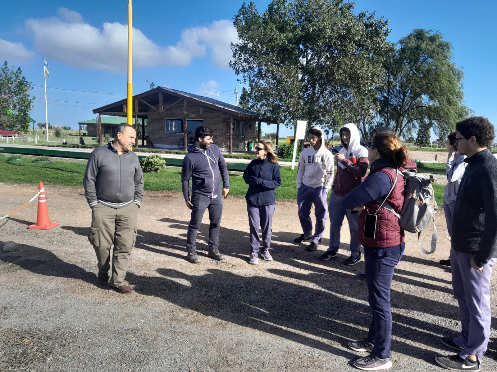 Estudiantes visitaron en Centro de Acopio Transitorio de Tres Arroyos