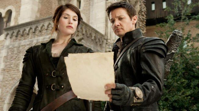 Gemma Arterton y Jeremy Renner interpretan a Hansel y Gretel.