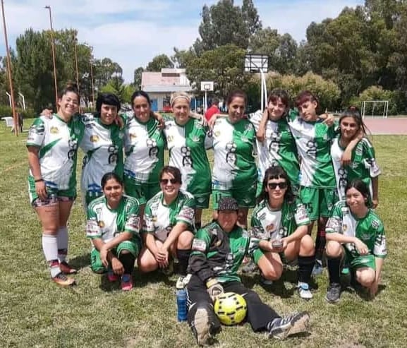 Barrio Laura se adjudicó la Copa de Plata.