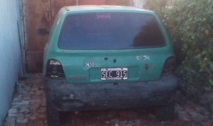 La Plata, le robaron el auto con las cenizas de su abuela dentro.