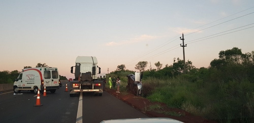 Siniestro vial a escasos metros del peaje de Santa Ana.