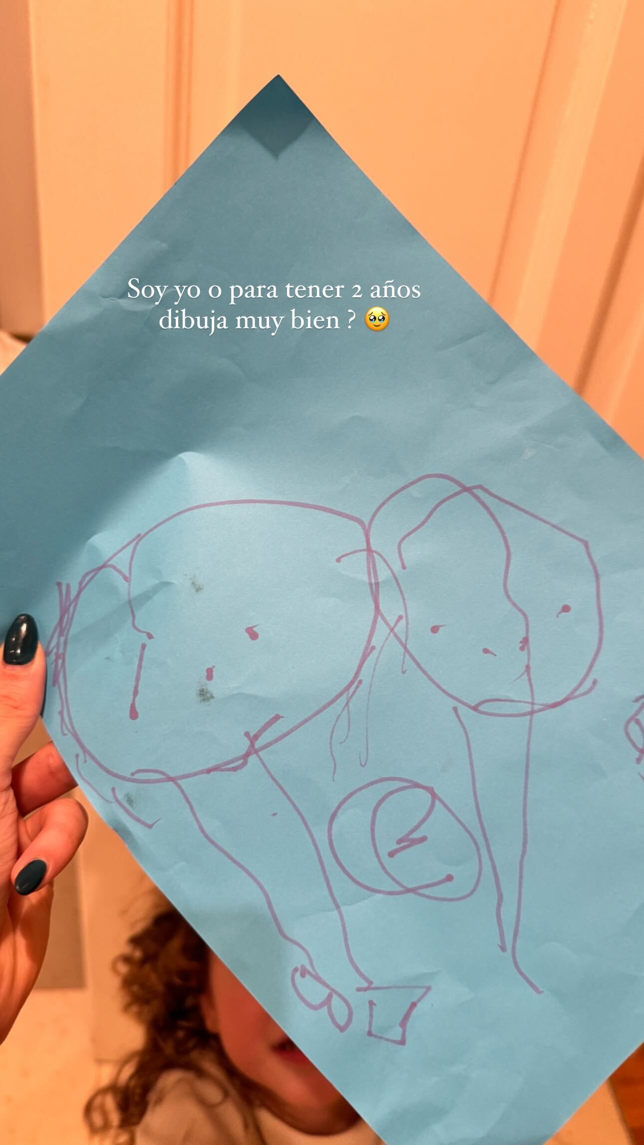 El dibujo de Nina a Agustina Gandolfo.