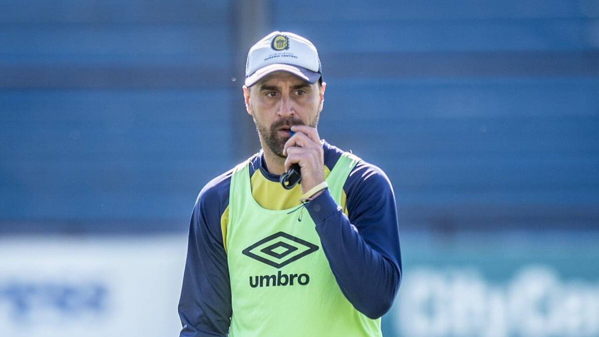 Matías Lequi explicó quién iba a patear el penal de Rosario Central ante Platense