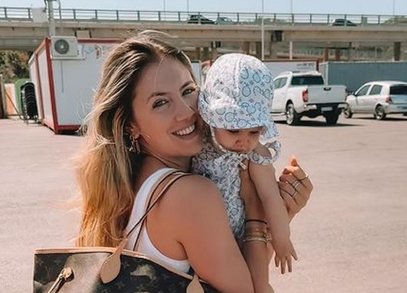 Stephanie Demner con Arianna. (Instagram Stephanie Demner)