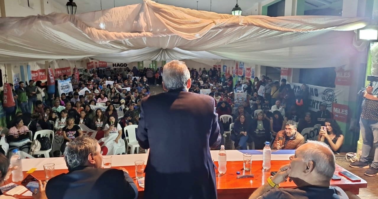 El exsecretario de Comercio de la Nación y actual postulante a presidente Guillermo Moreno se reunió en Jujuy con precandidatos, dirigentes y militantes de su espacio político "Principios y Valores".