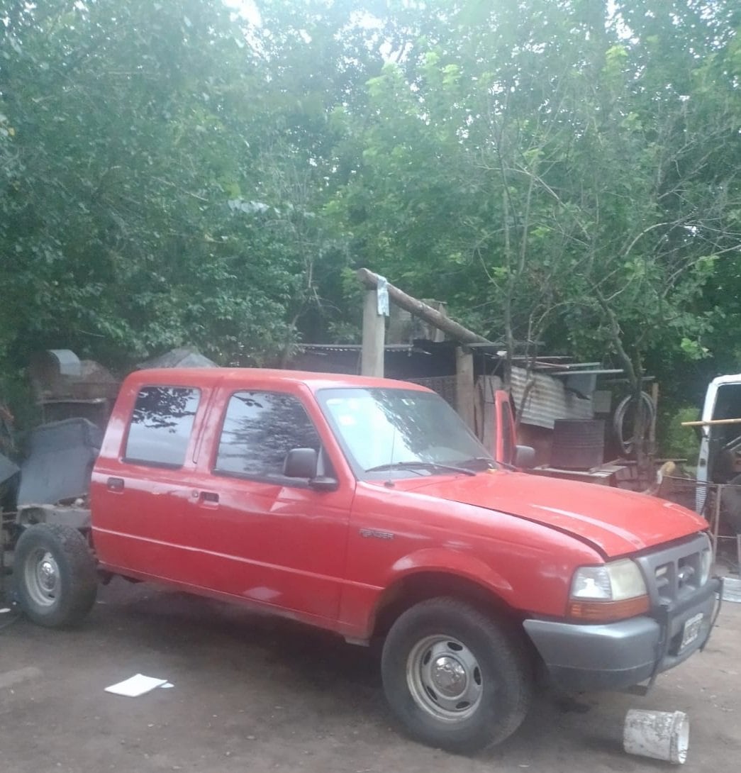 La Policía encontró autos robados y otros entregados por sus dueños para estafar a los seguros.