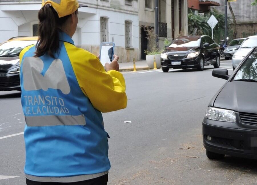 El servicio de consulta del robot Boti funciona durante las 24 horas de los 365 días del año.