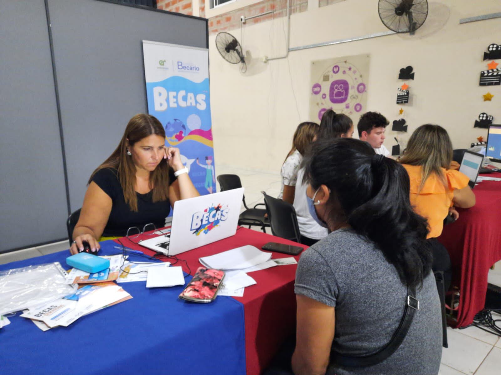 Salto Grande y el Gobierno provincial abordarán la inscripción a becas estudiantiles en Los Conquistadores