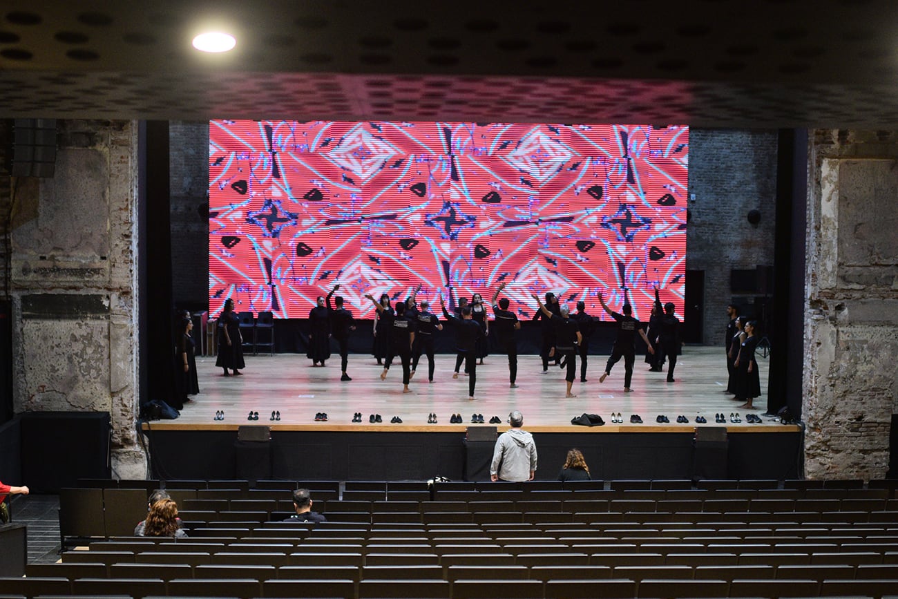 A más de una década de su destrucción, el Teatro Comedia logró reabrir sus puertas.