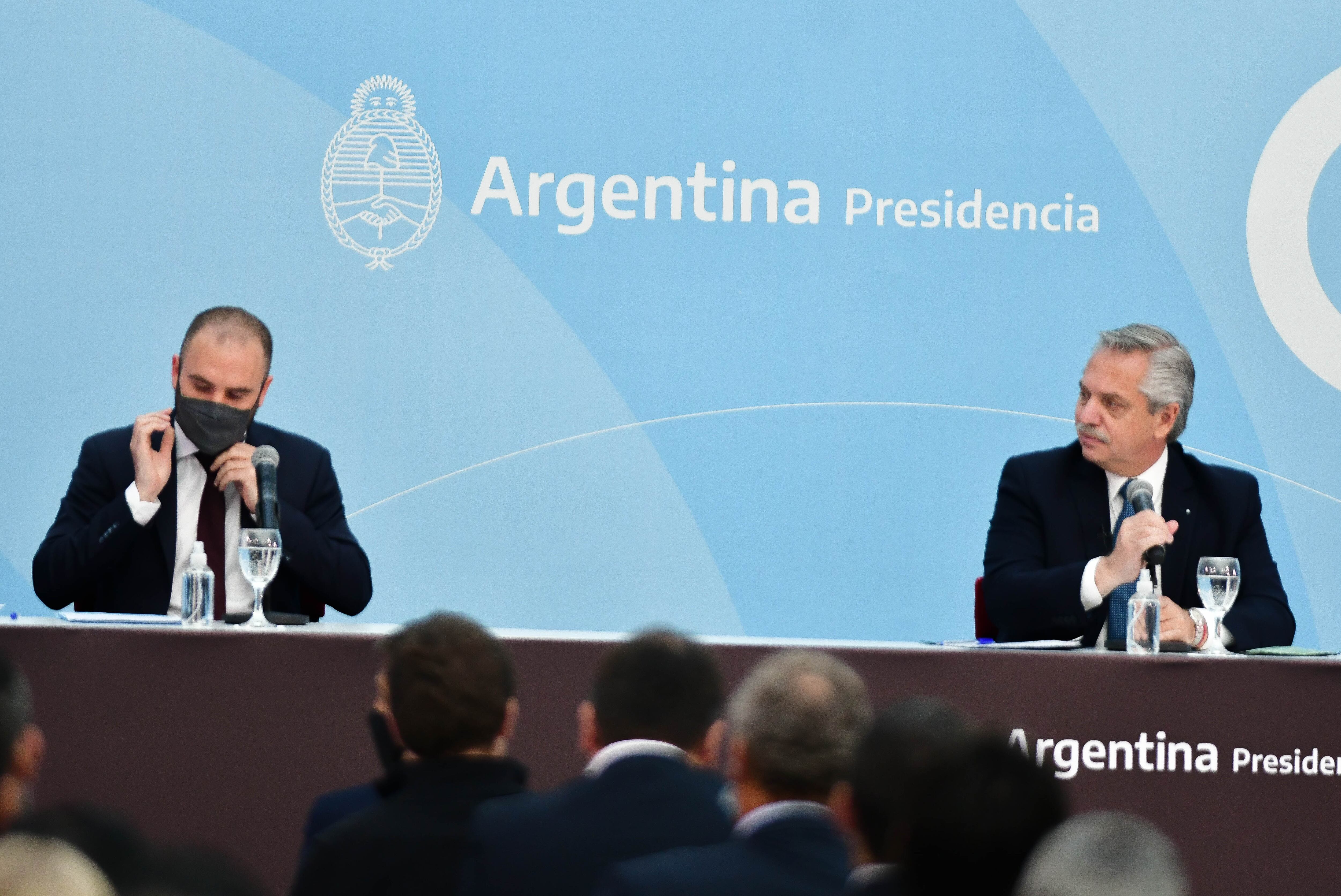 Martín Guzmán junto Alberto Fernández.