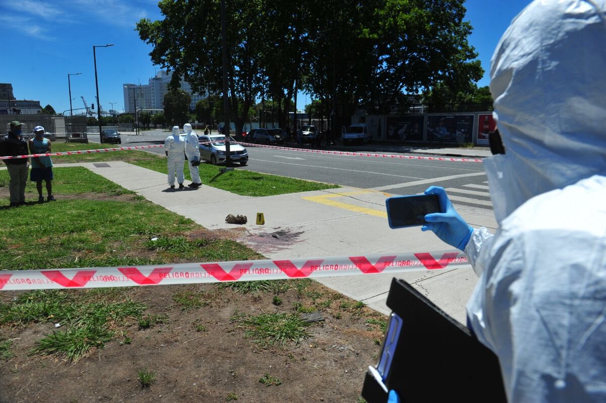 Mataron de un disparo a un hombre en Retiro: hay un adolescente detenido
