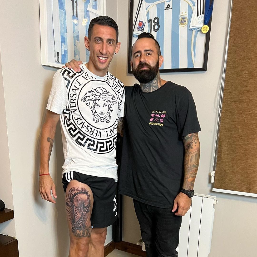 El tatuador Ezequiel Viapiano fue el encargado de realizar la obra.