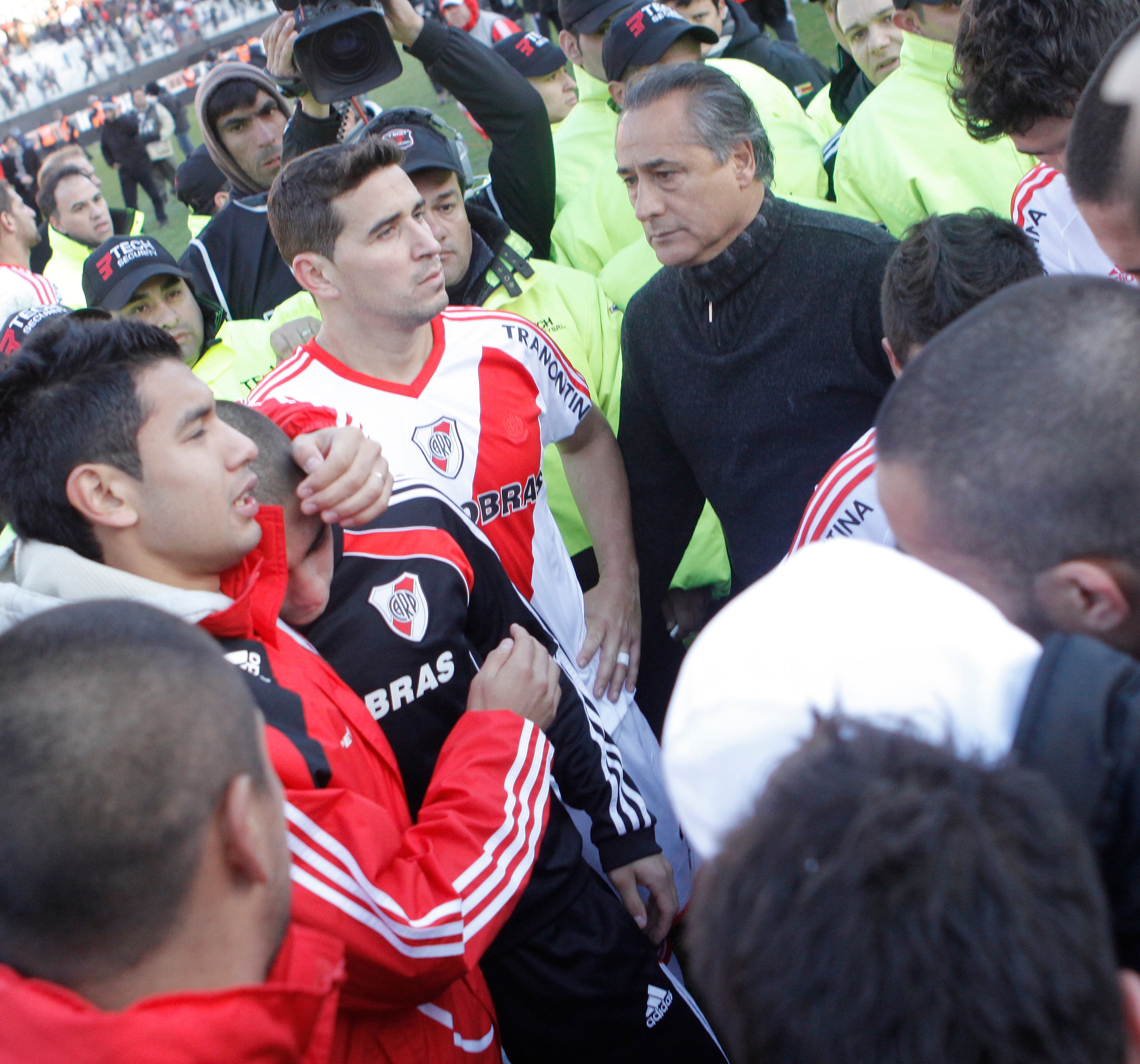 "Passarella me dijo "hacete cargo de estos seis partidos y yo después traigo otro técnico". Y cuando fue a buscar técnico, nadie quería agarrar", explicó JJ López. 