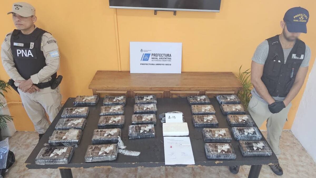 Prefectura halló al dueño de la misteriosa lancha con cocaína frente a Puerto Norte
