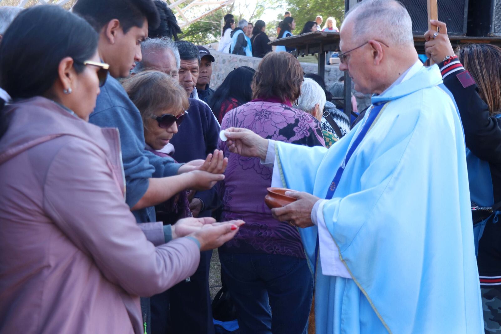 "Caminamos al encuentro del Señor, de la Virgen, caminamos también al encuentro de nosotros mismos", dijo el padre Germán Maccagno, rector del Santuario.