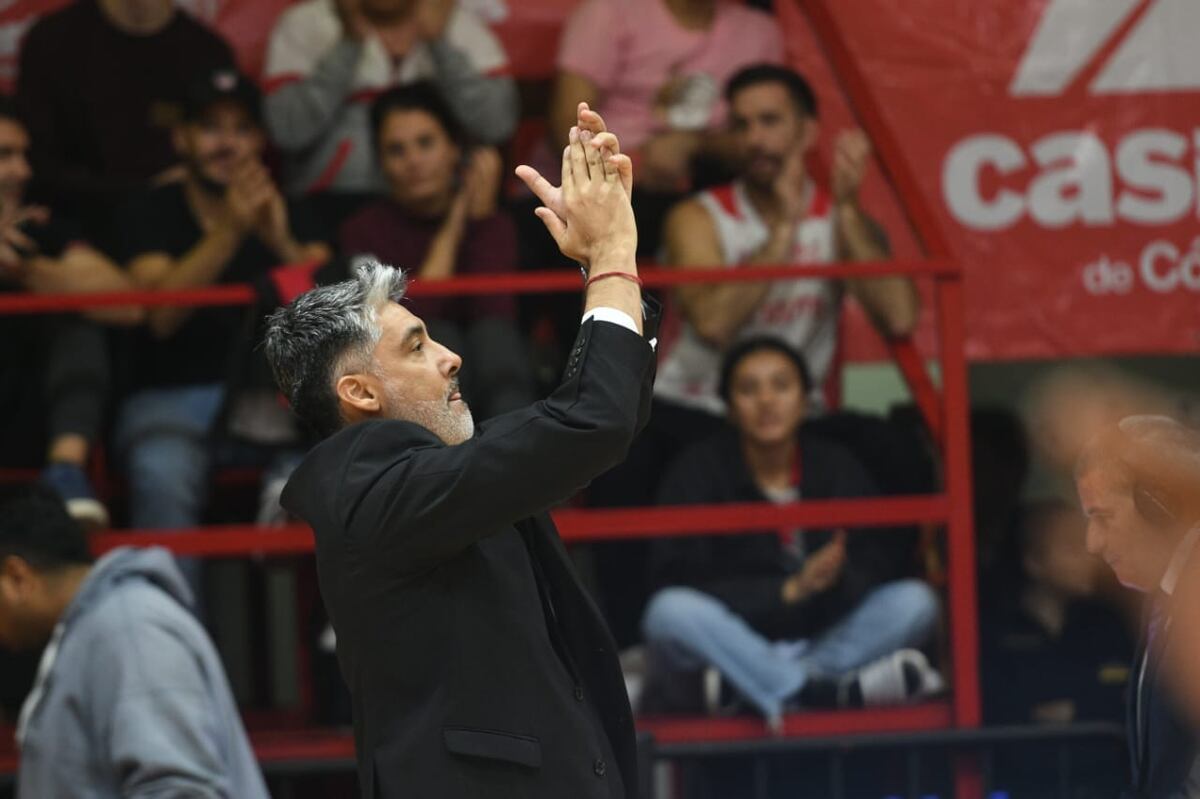 Lucas Victoriano se fue de Instituto con Gloria y tirando magia con el fútbol