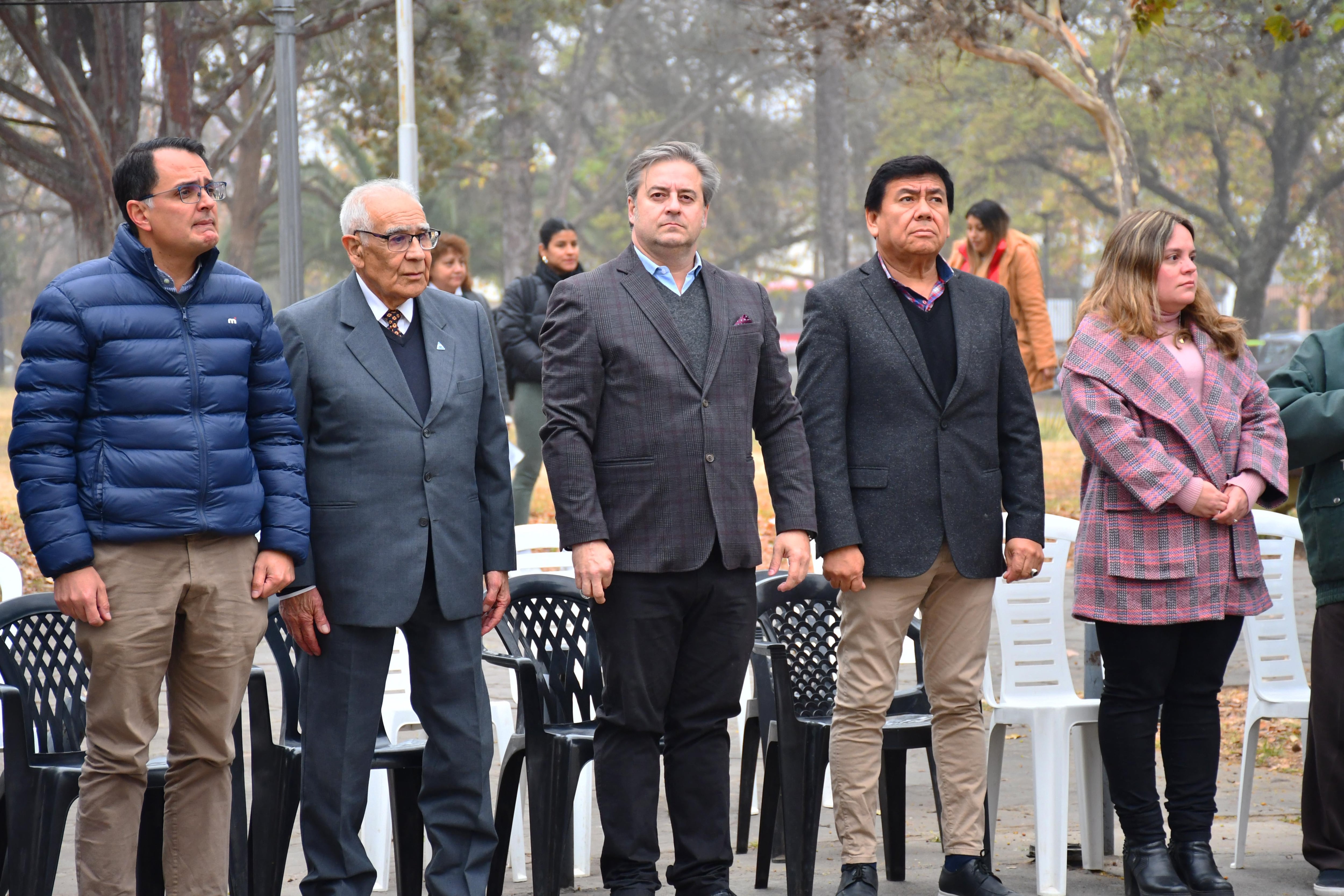 Lisandro Aguiar, Julio Barrionuevo, Gastón Millón, Néstor Barrios y Melisa Silva, en el acto recordatorio de la primera fundación de Jujuy.