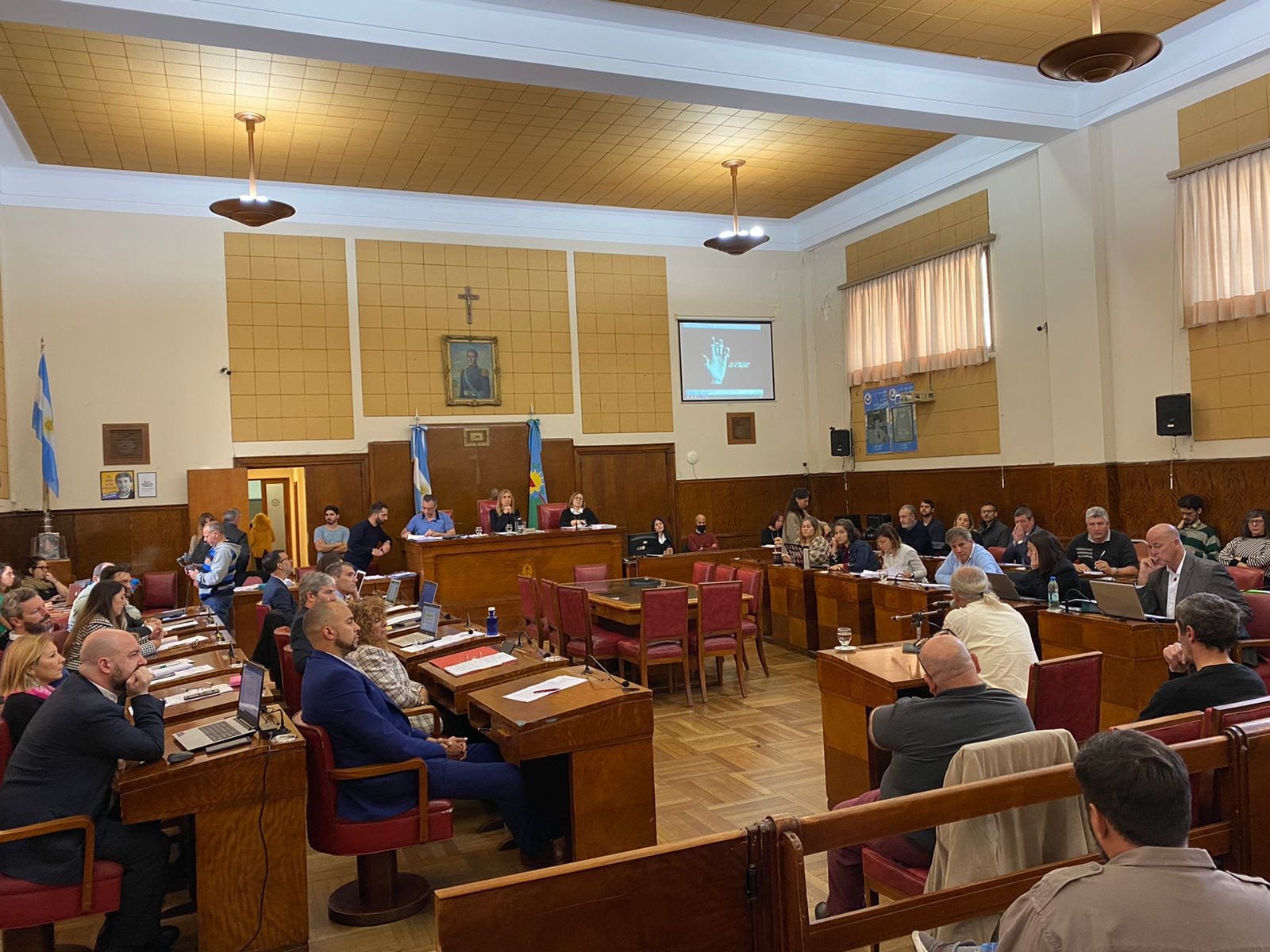 Este jueves se desarrolló un nuevo acto legislativo en el recinto deliberativo