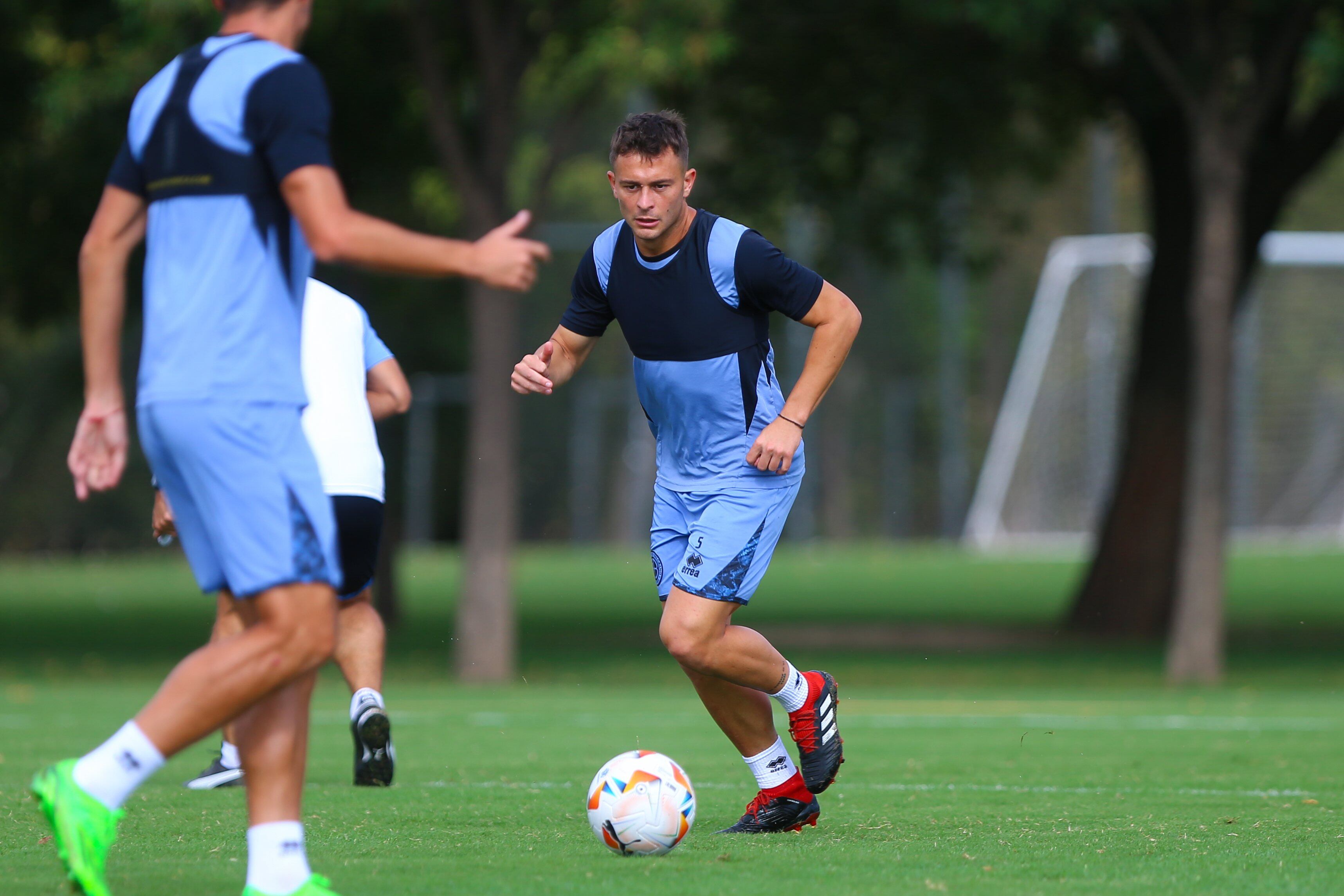 Santiago Longo será titular en la Copa Sudamericana, este jueves en Ecuador. (Foto: Prensa Belgrano)