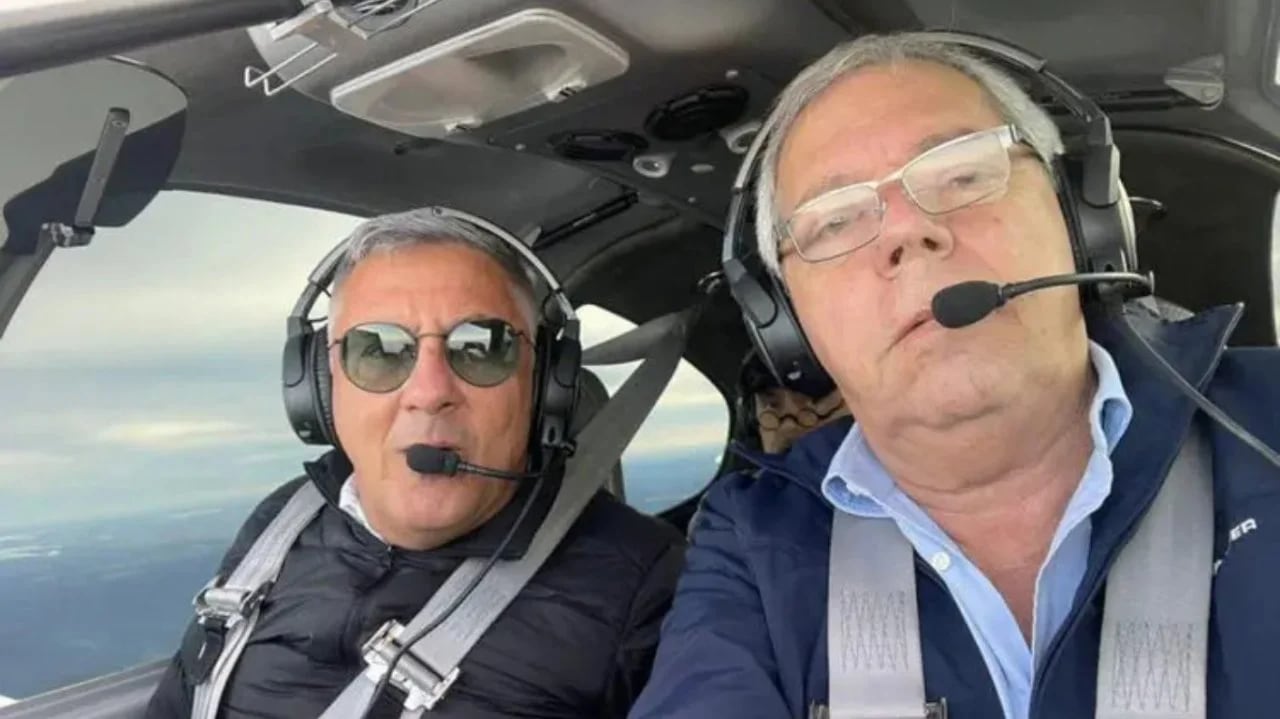 La última foto de los tripulantes brasileros del avión que desapareció camino a Chubut.