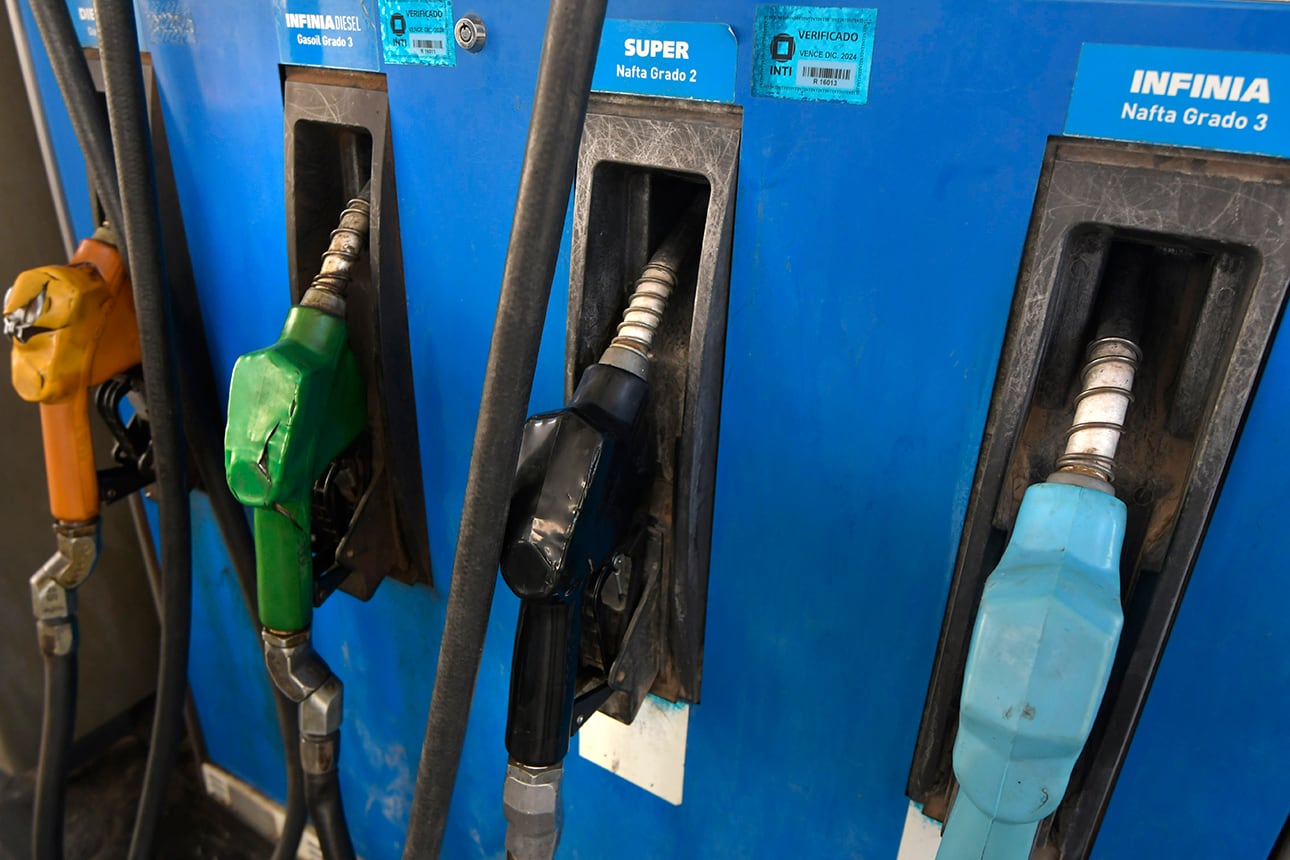 Vuelven a aumentar los combustibles: más de 20% desde la medianoche de este martes.