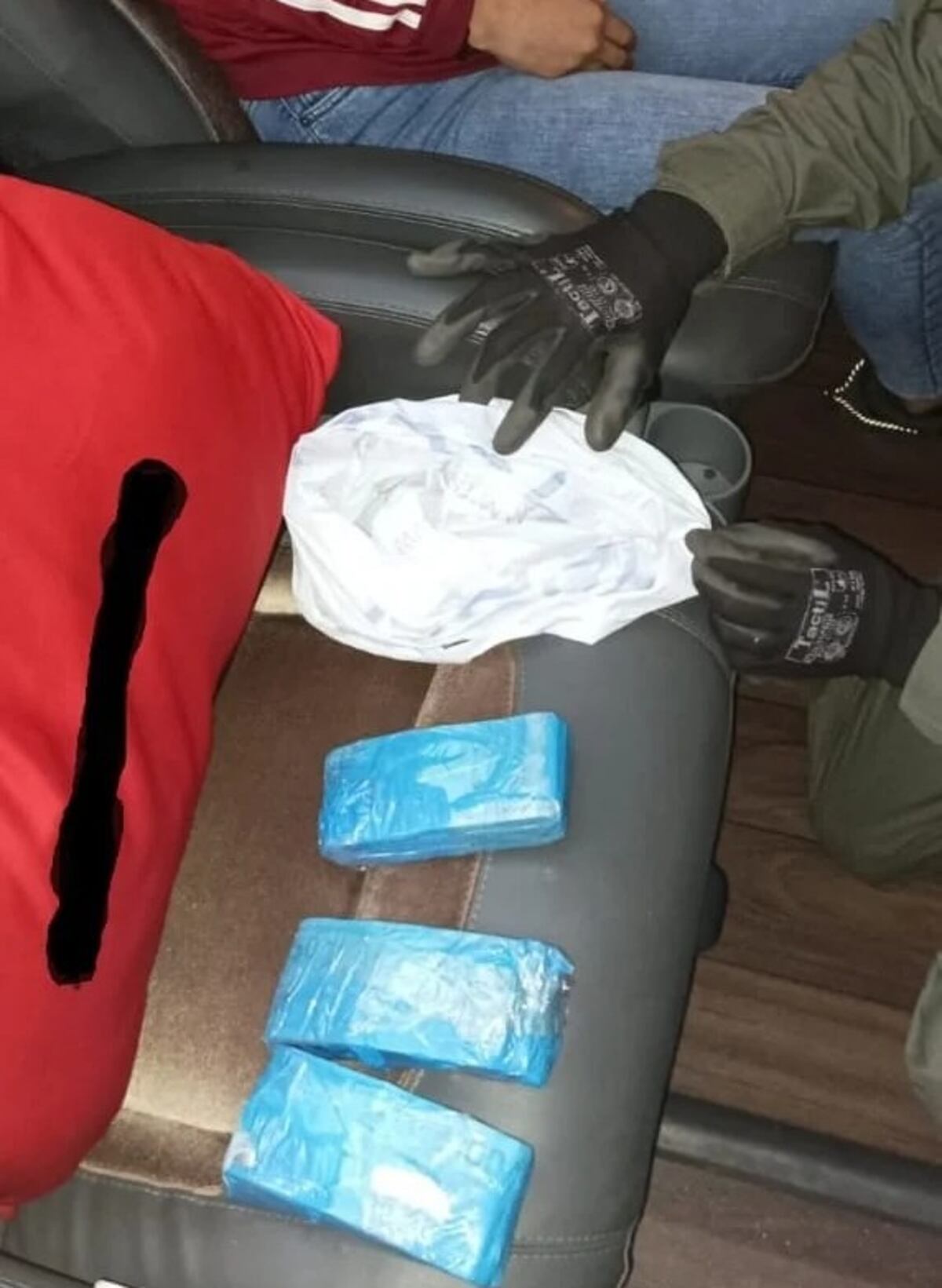 Incautan más de 54 mil reales a un pasajero de un micro en San José