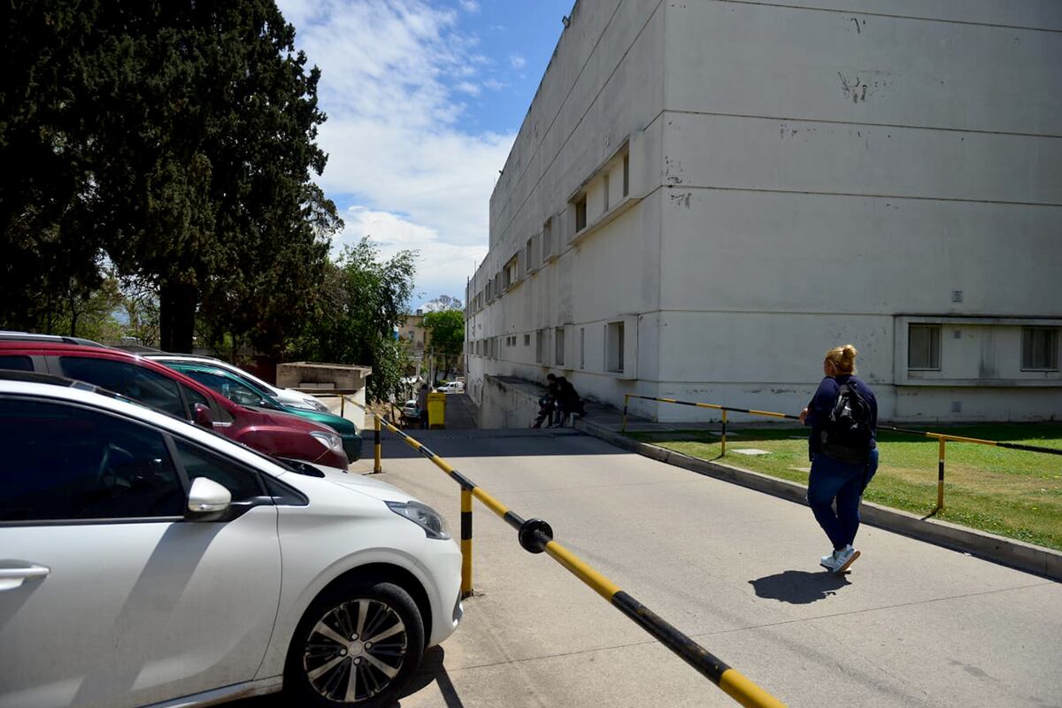 Personal del Hospital Misericordia de Córdoba denuncia ataques y robos a mano armada