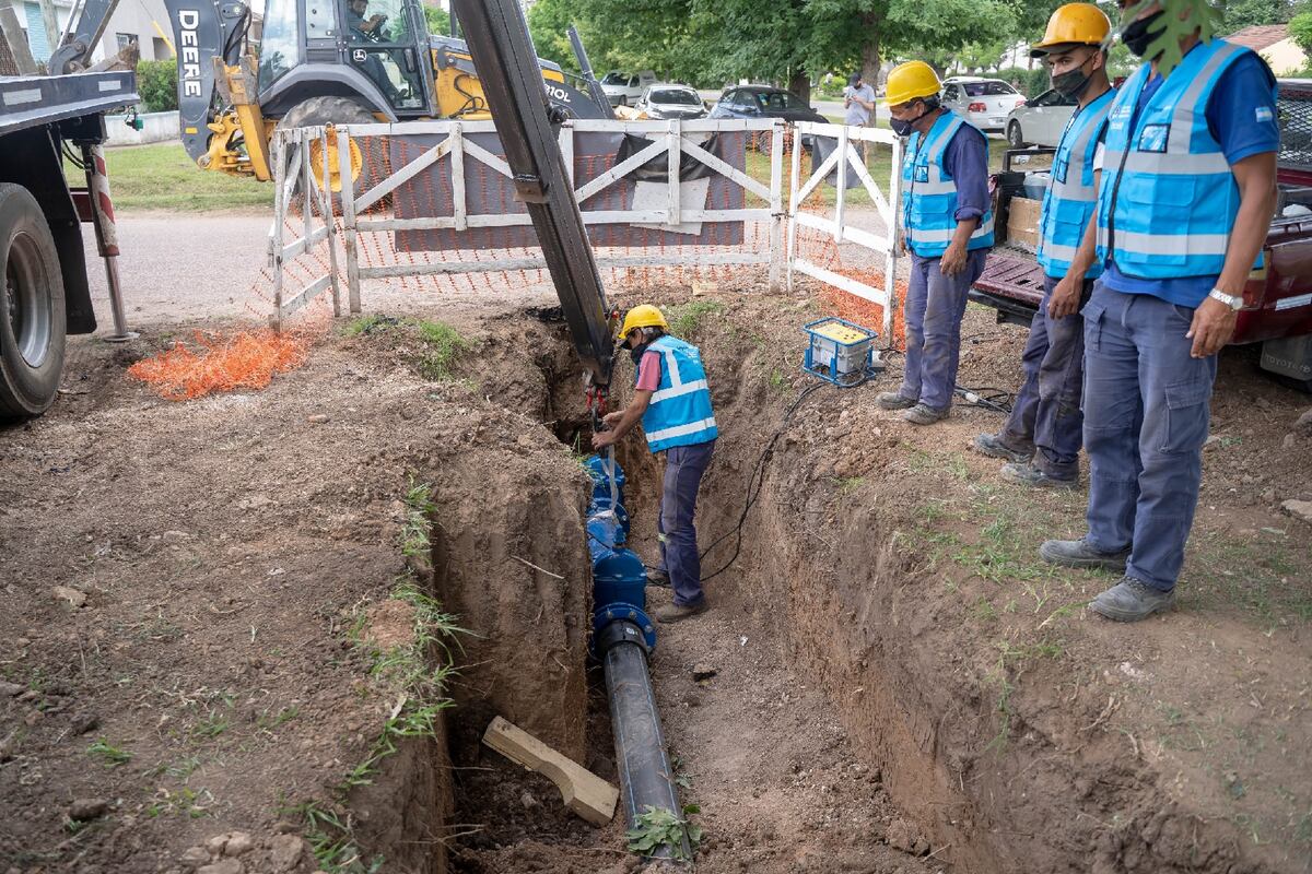 Firman acuerdo millonario para obras de salud en Tunuyán
