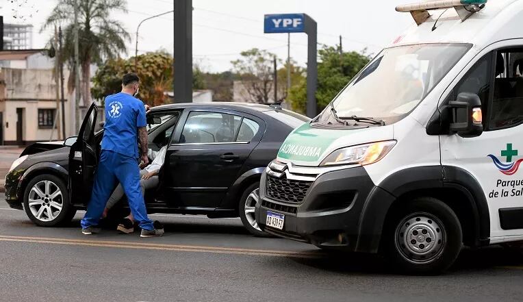 Accidente vial dejó como saldo daños materiales.