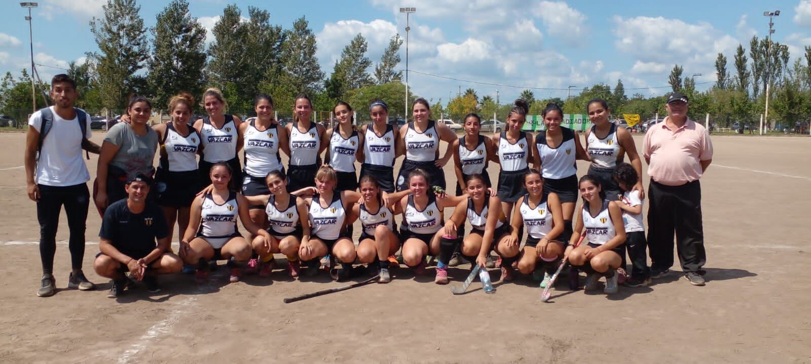 Hockey Femenino Arroyito Centro Vecinal San Miguel