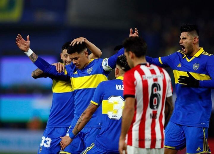 Marcos Rojo luego de convertir el segundo tanto de Boca ante Estudiantes en el triunfo 3-1 por la Liga Profesional de  Fútbol.