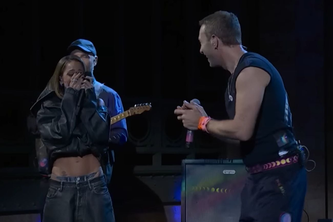 Coldplay invitó a Tini a Saturday Night Live para presentar su nuevo disco (Captura de pantalla)