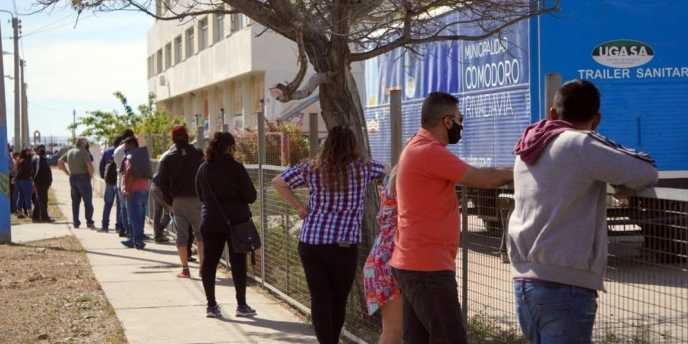 Largas filas para el plan Detectar