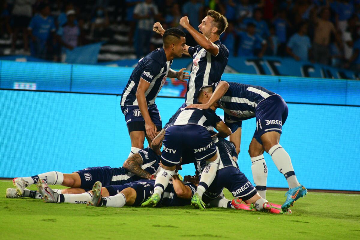 Talleres lo ganaba, Belgrano empató en la última y el clásico fue Albiazul por penales