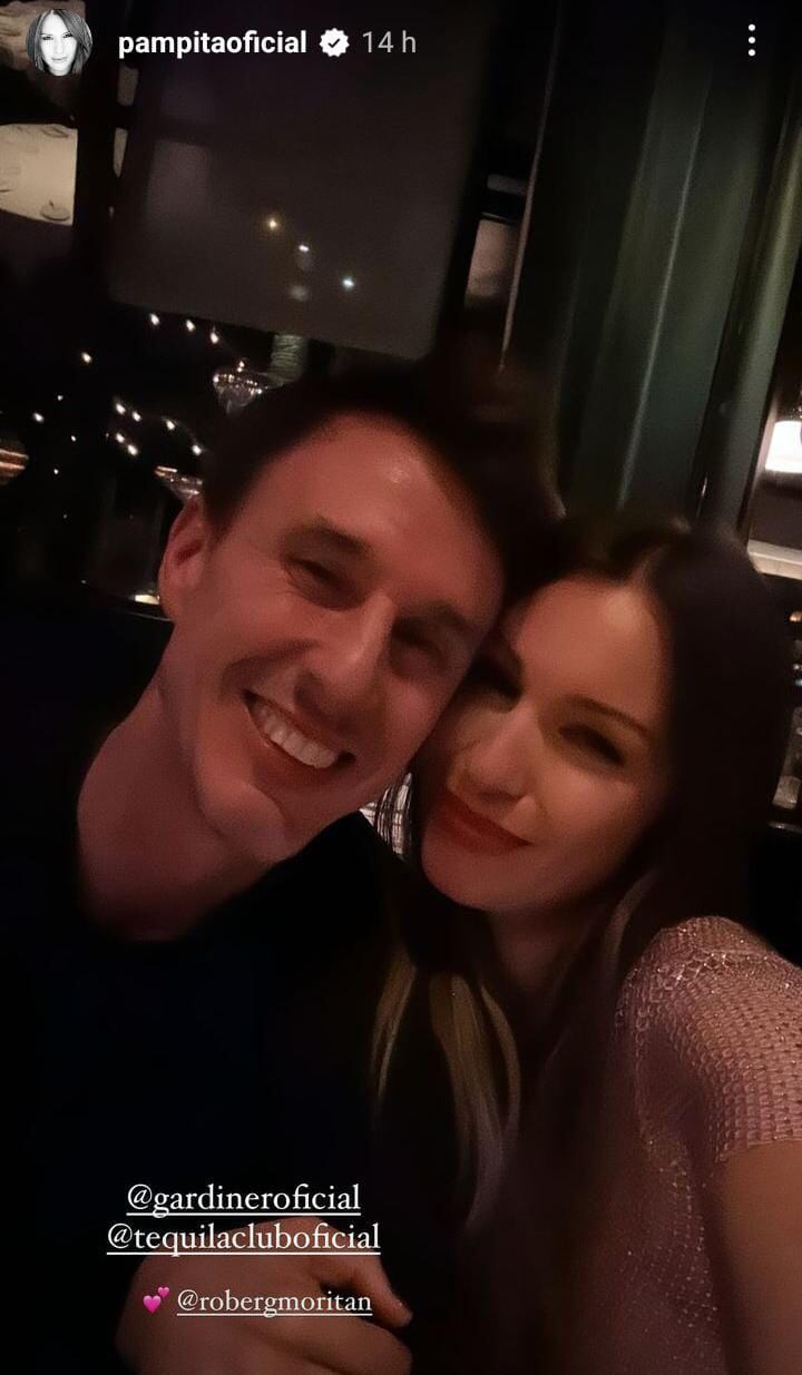 La foto que publicó Pampita para dejar atrás los rumores de separación.