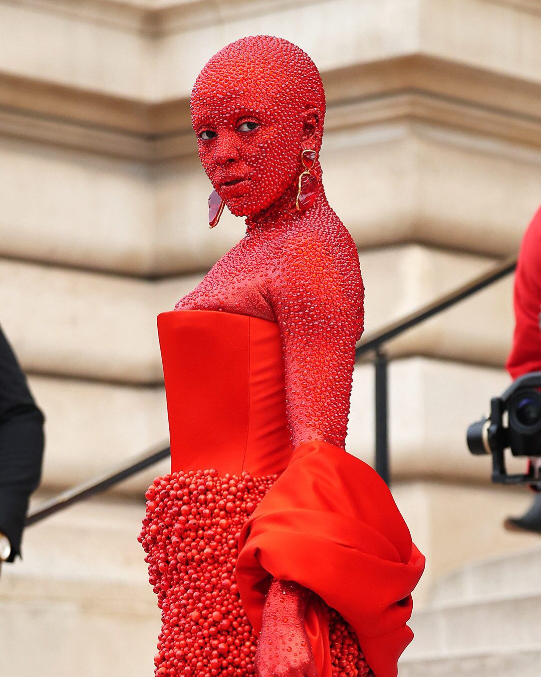 El polémico look de Doja en París